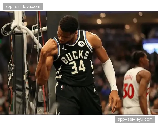 专访防守教练:阐述如何为字母哥设计弱侧协防与拦截传球路线战术 专访防守教练:阐述如何为字母哥设计弱侧协防与拦截传球路线战术