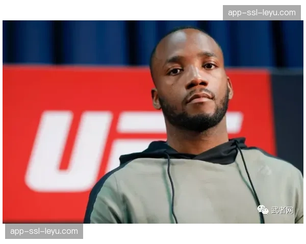 UFC主席白大拿确认:奇马耶夫将成为次中量级头号挑战者 UFC主席白大拿确认:奇马耶夫将成为次中量级头号挑战者